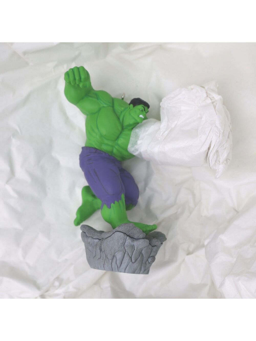 Hallmark Keepsake Marvel Hulk Smash! The Incredible Hulk Christmas Tree Ornament - Picture 7 of 11